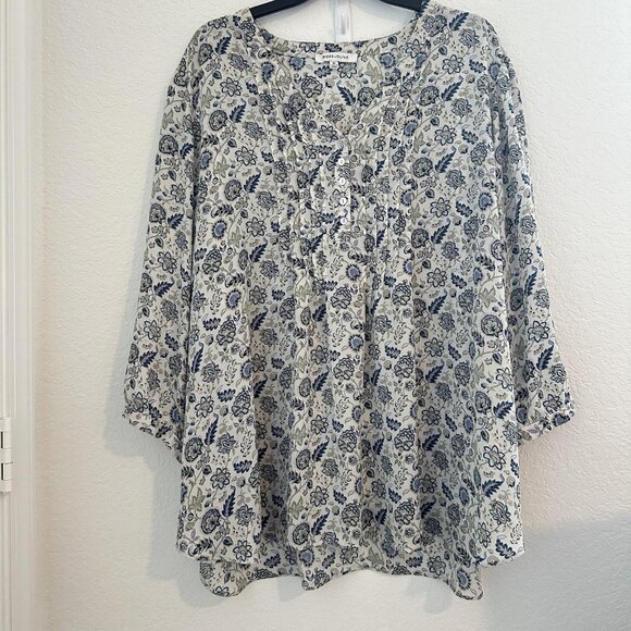Rose + Olive Shirt Womens 3XL White Blue Floral Boho Blouse Lightweight Tunic - Picture 1 of 9